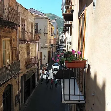 Bed & Breakfast Del Corso Cefalù